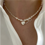 Jewelry : Collier Asymétrique Femme Hartparel en Laine, Design Moderne et Élégant in van Seroa
