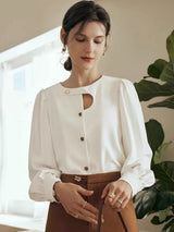 top blouses : Blouse Femme Élégant Boutonnée in Blanc van Seroa