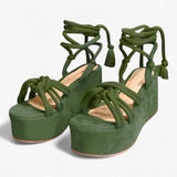 Sandals : Sandales à Lacets Femme en Cuir Noir - Confortables et Élégantes in Vert van Seroa