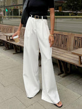 skirts : Pantalon taille haute à jambes larges avec plis Victoria Femme in Blanc van Seroa