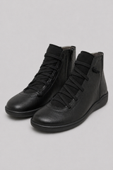 Bottes pour femmes : Bottines confortables pour femme, élégantes en cuir souple, in NOIR SANTORINI van Seroa