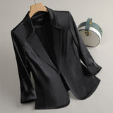 Autumn Collection : Blazer Élégant en Satin pour Femme Autumn Collection in Noir Minuit van Seroa
