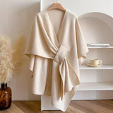 Autumn Collection : Gilet Femme Enveloppant Kaki Autumn Collection in Beige Taille unique van Seroa
