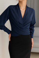 top blouses : Blouse Blanche Femme en Satin top blouses Manches Gonflées in Bleu marine van Seroa
