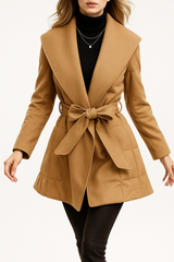 Autumn Collection : Doudoune Femme Laine Ceinturée in Camel van Seroa