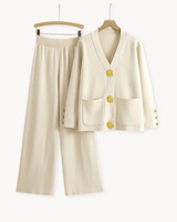 Vêtements pour femmes : Ensemble Femme Maille Douc Taille in Crème van Seroa