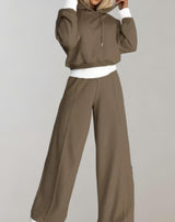 Autumn Collection : Survêtement Femme Confortable Ensemble Décontracté Doux et Élégant in Marron van Seroa
