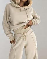 Autumn Collection : Survêtement Femme Confortable Ensemble Décontracté Doux et Élégant in Beige van Seroa