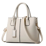 Bags : Sac à Bandoulière Emily Noir en Véritable Cuir Italien pour Femme - Media, Élégant in beige van Seroa