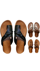 Elisa | Sandali artigianali in pelle con fascia incrociata e anello per il dito - €25 : Sandales artisanales en cuir à bride croisée et anneau d'orteil Femme in van Seroa