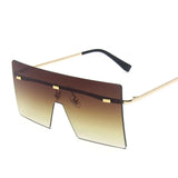 other : Lunettes de soleil oversize avec style moderne Femme in OrDoubleThé van Seroa