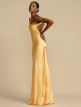 dresses : Robe Longue Femme Jaune Satinée Asymétrique Élégante in van Seroa