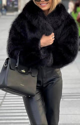 Autumn Collection : Manteau Femme Fourrure Mode Féminine in Noir van Seroa