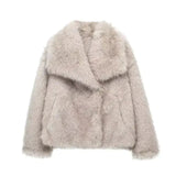 Autumn Collection : Manteau Femme Fourrure Mode Féminine in van Seroa