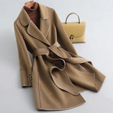 Autumn Collection : Manteau Femme Laine Élégant in Marron Mocha van Seroa