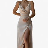 Dresses : Robe de Soirée Femme en Satin avec Col Bénitier, Bretelles Fines - Parfait pour les Cérémonies in Beige van Seroa