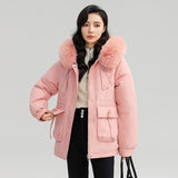 Autumn Collection : Parka Femme Fourrure Mode Féminine in Rose Éclosion van Seroa