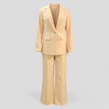 Costumes pour femmes : Ensemble Tailleur Femme avec Blazer et Pantalon Polyester in Beige Pêche van Seroa
