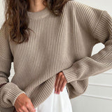 Autumn Collection : Pull Ample Femme en Maille Col Rond Autumn Collection in Beige van Seroa