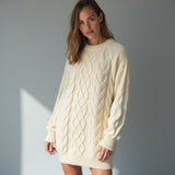 Autumn Collection : Pull Élégant et Chaleureux pour Femme Autumn Collection in Blanc van Seroa