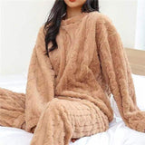 Vêtements de nuit et vêtements d'intérieur : Ensemble Femme Polaire Hiver in Marron Taille unique van Seroa