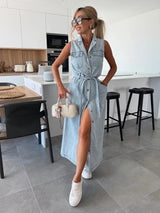Robes : Robe Longue Femme sans Manches Chic Denim in Bleu clair van Seroa