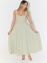 Robes pour femmes : Robe Midi Femme Encolure Carré Mode Féminine Popular in van Seroa