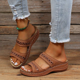 sandals : Sandales confort à enfiler avec soutien de voûte plantaire doux Femme in Marron van Seroa