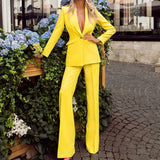 other : Costume Femme - Ensemble Tailleur avec Blazer Ajusté et Pantalon in Jaune van Seroa