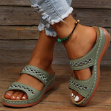 sandals : Sandales confort à enfiler avec soutien de voûte plantaire doux Femme in Vert van Seroa