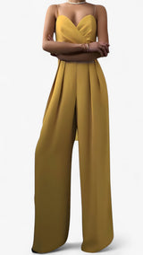 Combinaison élégante femme à bretelles fines et pantalon palazzo doux