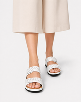 Illona | Sandali con zeppa – Comfort e stile combinati - €25 : Sandales Femme Cuir Compensées Confort in van Seroa