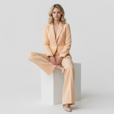 Costumes pour femmes : Ensemble Tailleur Femme avec Blazer et Pantalon Polyester in van Seroa