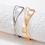 other : Bracelet Femme Ajustable Doré Or Acier Inoxydable Fin et Élégant in Or-Argent van Seroa
