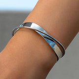 other : Bracelet Femme Ajustable Doré Or Acier Inoxydable Fin et Élégant in Argent van Seroa