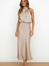 dresses : Robe Midi Femme Noire Satinée Élégante - Col Montant, Parfaite in Kaki van Seroa