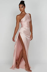 dresses : Robe de soirée en satin, asymétrique avec fente haute Femme in van Seroa