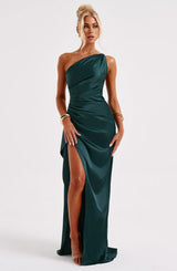 dresses : Robe de soirée en satin, asymétrique avec fente haute Femme in van Seroa