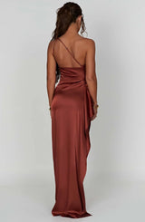 dresses : Robe de soirée en satin, asymétrique avec fente haute Femme in van Seroa