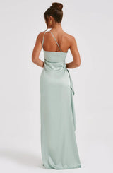 dresses : Robe de soirée en satin, asymétrique avec fente haute Femme in van Seroa