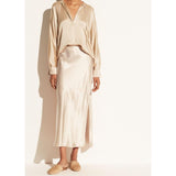 skirts : Ensemble en satin avec blouse décontractée et jupe midi Femme in Beige van Seroa