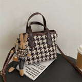bags : Sac A Main Femme Laine in Marron + Pendentif van Seroa