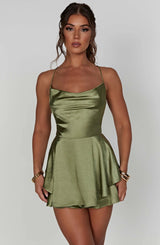 dresses : Mini Robe Femme Élégant Satin in Vert van Seroa