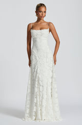 Maxi Dress : Robe longue noire femme en lin et satin avec dentelle élégante in van Seroa