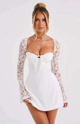 dresses : Robe courte corset avec Manches en Dentelle Femme in Blanc van Seroa
