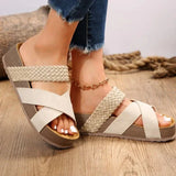 sandals : Sandales Plateforme Femme Confortables à Brides Cuir Noir in Beige van Seroa