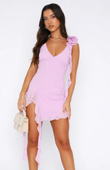 dresses : Robe Courte Femme Floral Asymétrique in Pourpre van Seroa
