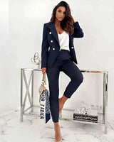 Sets : Tailleur Femme Double Boutonnage - Coupe Cintrée Moderne Élégante in van Seroa