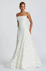 Maxi dresses : Robe longue femme avec bretelles fines et motifs floraux in Blanc van Seroa