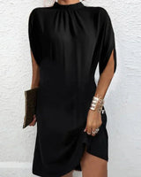 Mini dresses : Robe courte femme soirée manches chauve-souris col plissé in Noir van Seroa